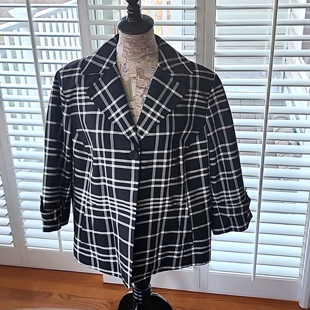 Talbots Black and White One Button Suit Jacket - Size 18W